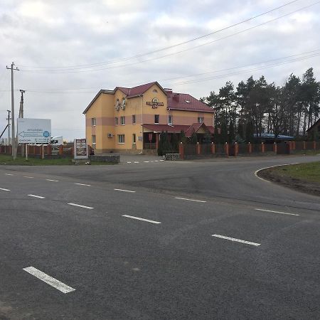 Podilskii Dvir Yakushintsy Екстериор снимка